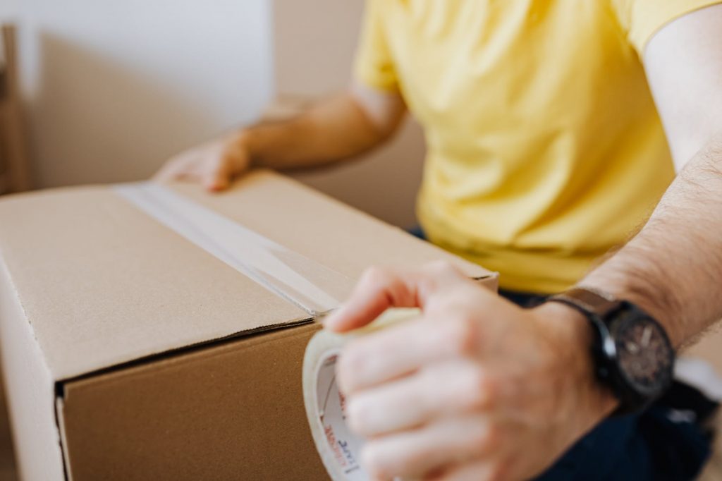 international parcel sending