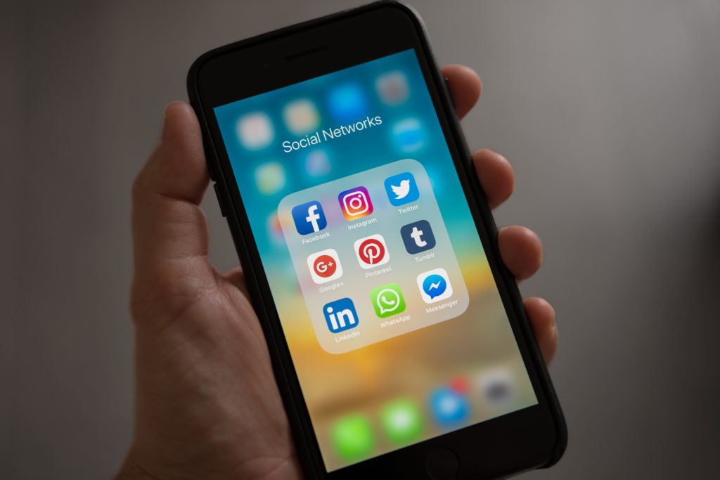 Facebook Tracking: Track Your Kids Facebook Messenger