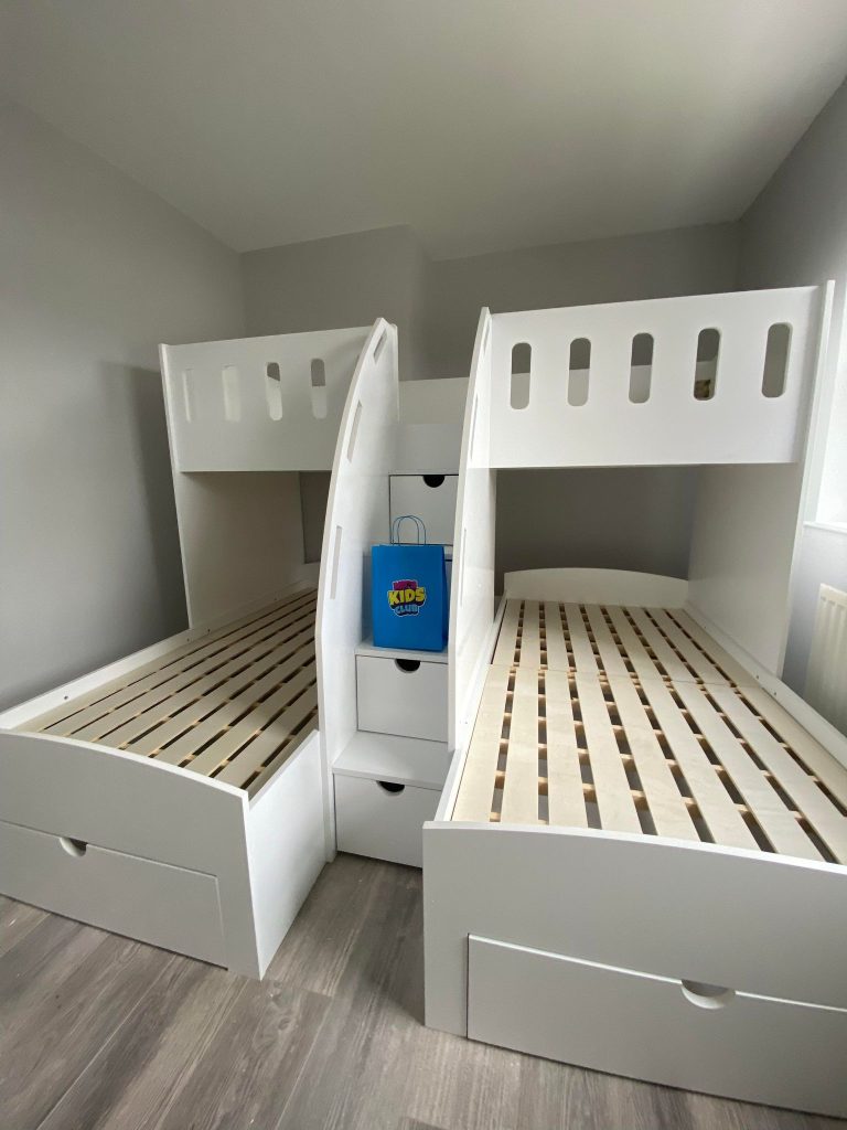triple bunk beds