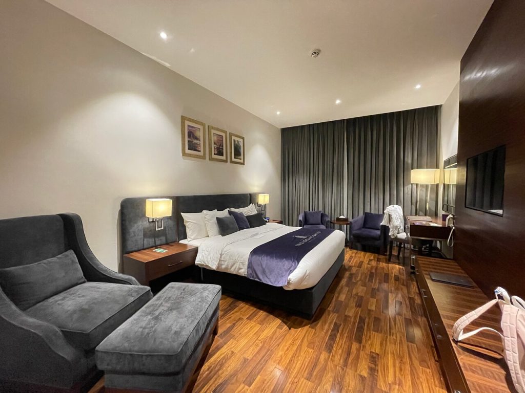 luxury hotel in lahore